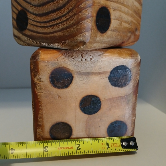 Pair Wooden Vtg‎ Folk Art Dice - Picture 4 of 6